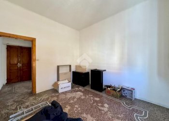 Three-room apartment Via L. Cadorna, Vado Ligure - photo 13
