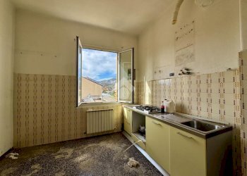 Three-room apartment Via L. Cadorna, Vado Ligure - photo 14