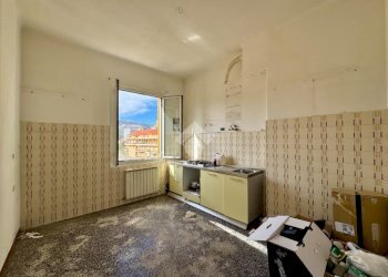 Three-room apartment Via L. Cadorna, Vado Ligure - photo 15