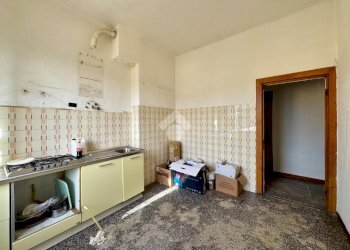 Three-room apartment Via L. Cadorna, Vado Ligure - photo 16