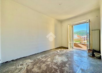 Three-room apartment Via L. Cadorna, Vado Ligure - photo 2
