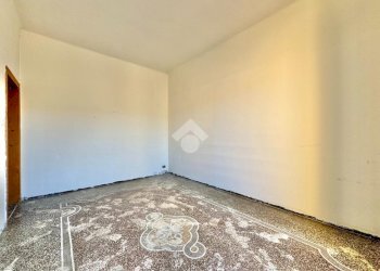 Three-room apartment Via L. Cadorna, Vado Ligure - photo 6