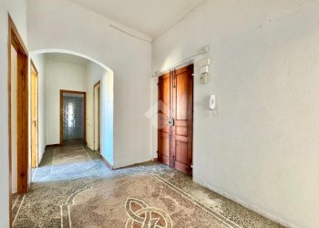 Three-room apartment Via L. Cadorna, Vado Ligure - photo 22