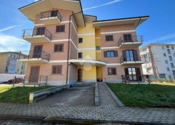 Three-room apartment Via San Giacomo, Leini - photo 1
