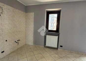 Three-room apartment Via San Giacomo, Leini - photo 3