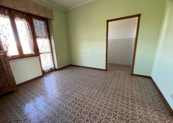 Four-room apartment Via Castelletto Stura, 119, Cuneo - photo 8