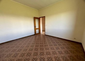Four-room apartment Via Castelletto Stura, 119, Cuneo - photo 31
