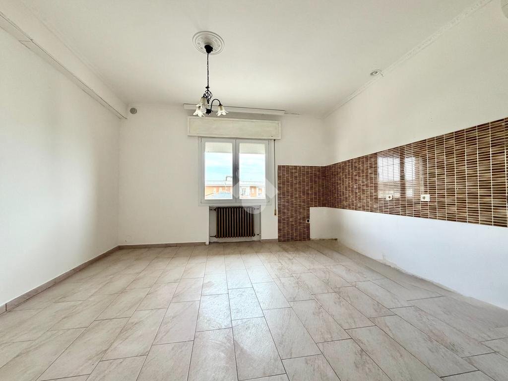 Four-room apartment Via Trasversale Marecchia, Santarcangelo di Romagna - photo 1