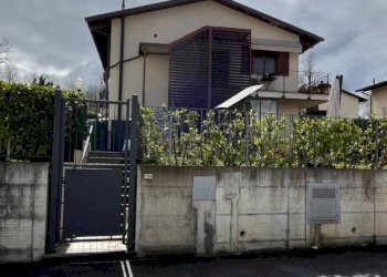 Quadrilocale Via Alba Monforte, Castiglione Falletto - foto 2