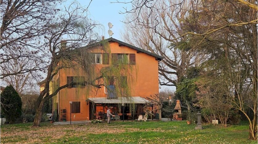 Porzione di casa Modena - foto 1