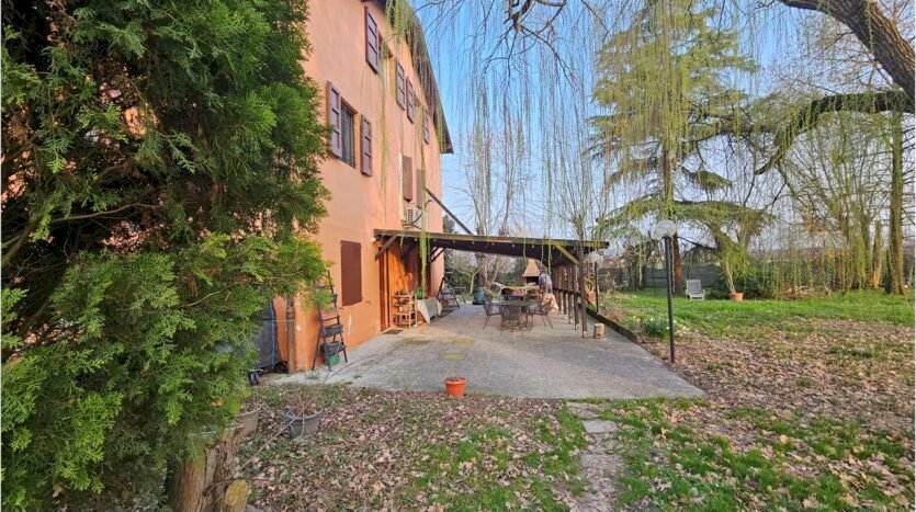 Porzione di casa Modena - foto 2
