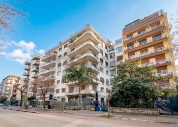 Edificio all\'aperto - Appartamento Via Boris Giuliano
 
60, Palermo - foto 2