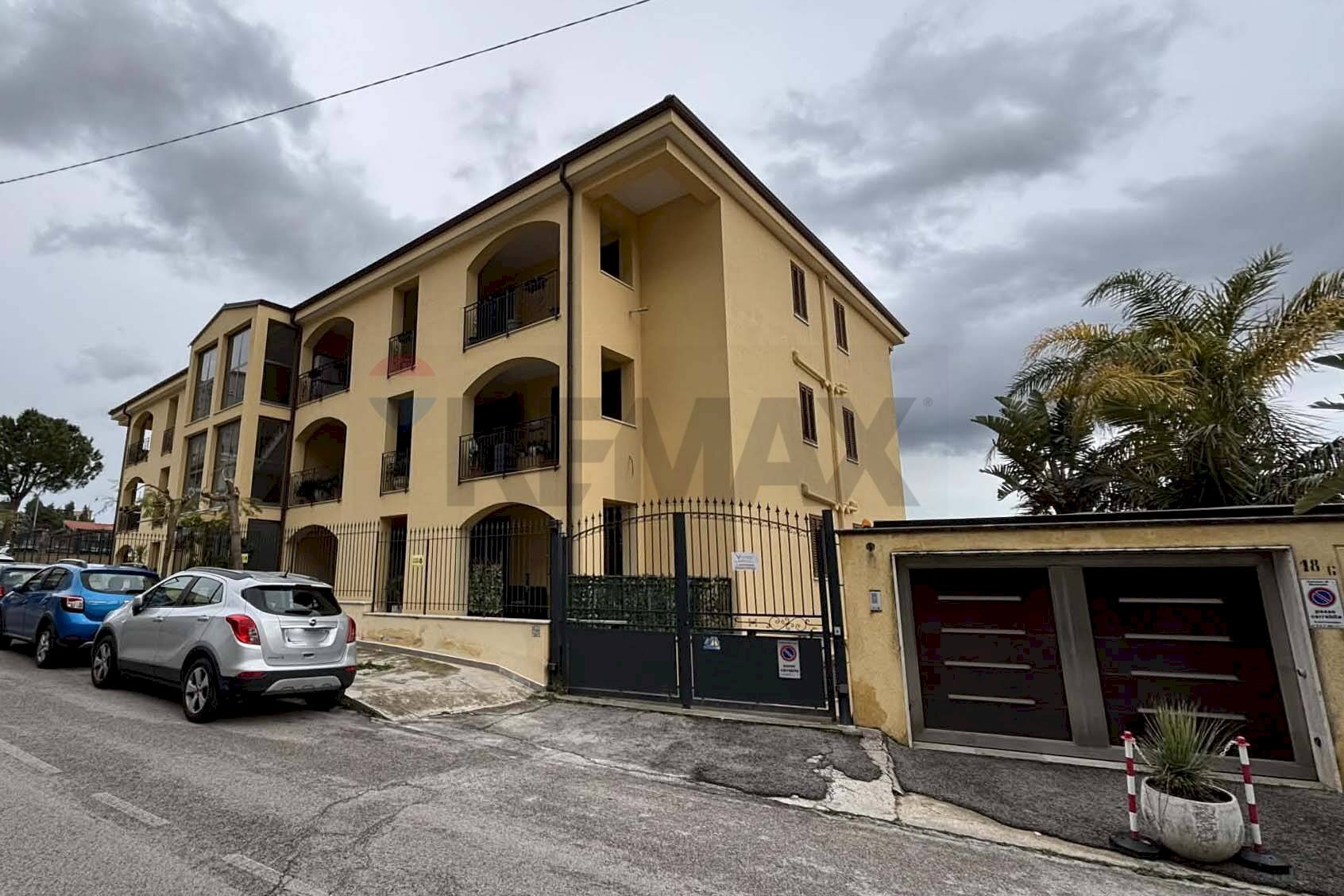 Edificio all\'aperto - Four-room apartment via Regione Siciliana
20, Monreale - photo 2