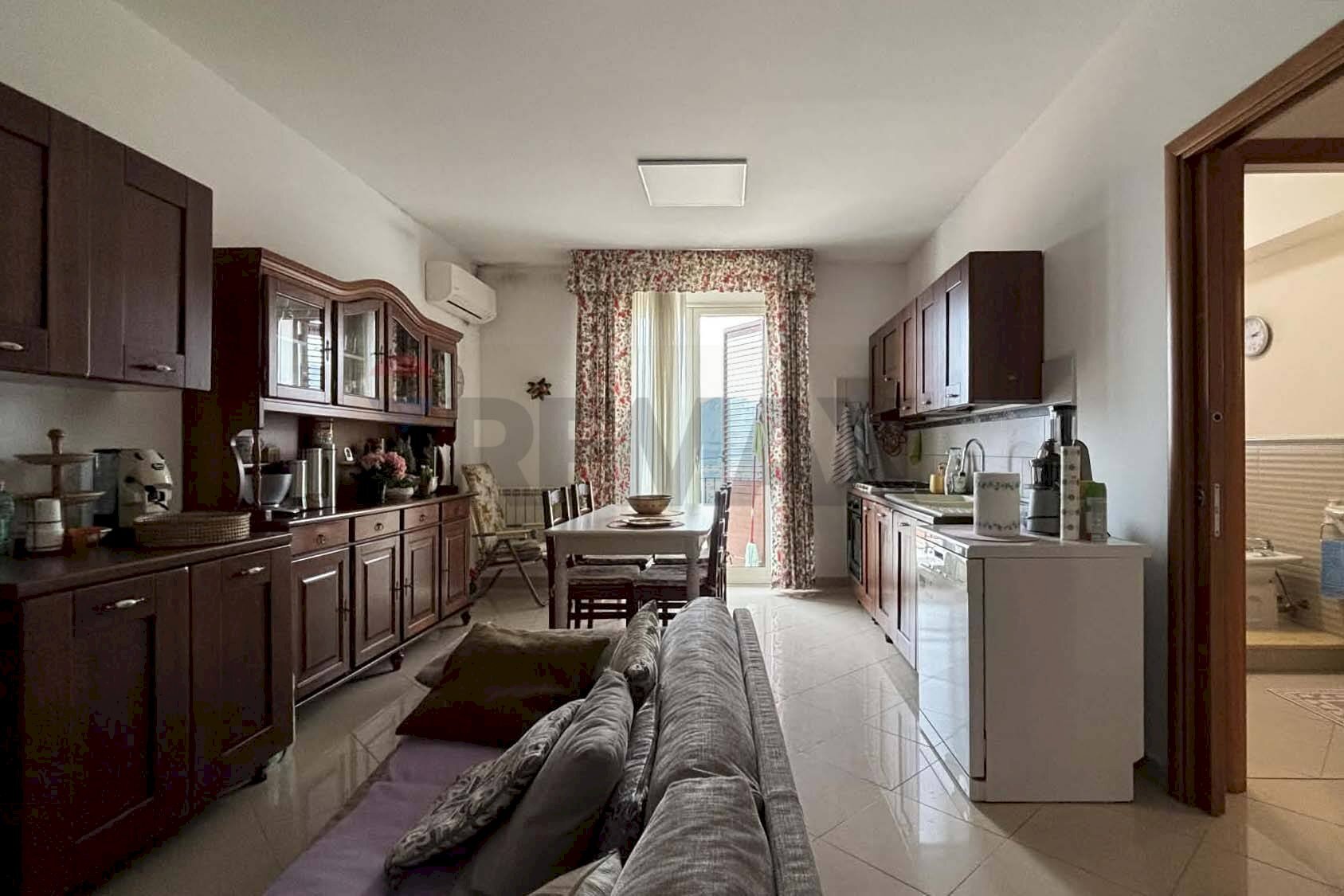 Soggiorno-Cucina - Four-room apartment via Regione Siciliana
20, Monreale - photo 3