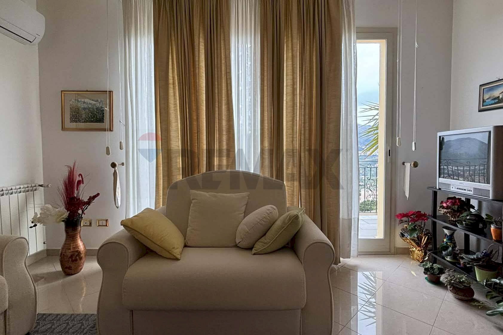 Salone - Four-room apartment via Regione Siciliana
 
20, Monreale - photo 2