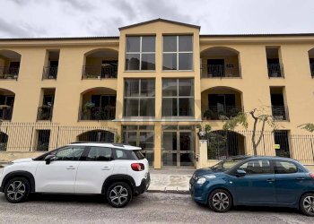 Edificio all\'aperto - Four-room apartment via Regione Siciliana
20, Monreale - photo 7