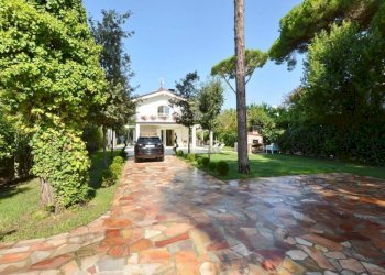 Giardino - Villa via Amilcare Ponchielli, Forte dei Marmi - photo 2