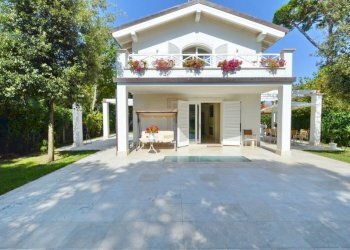 Facciata - Villa via Amilcare Ponchielli, Forte dei Marmi - photo 5