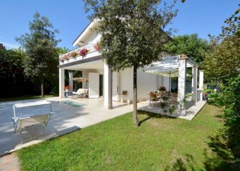 Giardino - Villa via Amilcare Ponchielli, Forte dei Marmi - photo 7