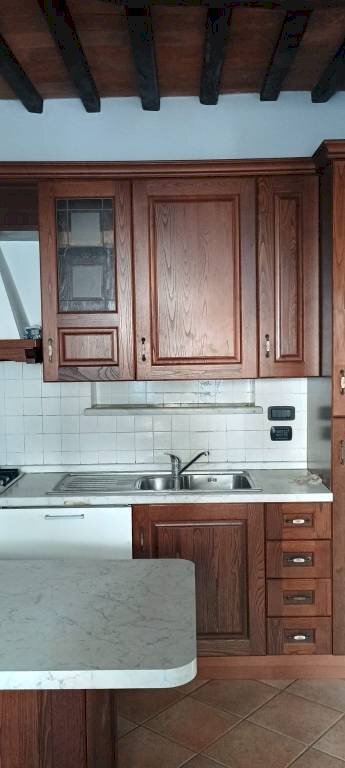 Cucina - Villa viale 20 Settembre, 35, Carrara - foto 1