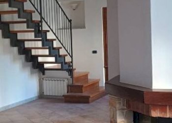 Interno palazzo - Villa viale 20 Settembre, 35, Carrara - foto 2