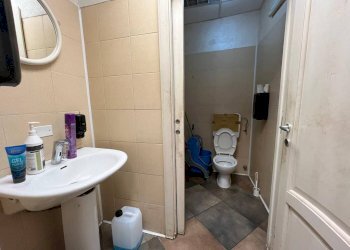 Shop Piazza Vincenzo Virginio, 9b, Cuneo (neighborhood Centro Storico) - photo 22