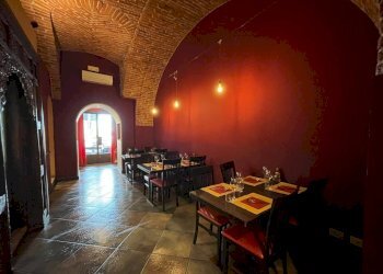 Negozio Piazza Vincenzo Virginio, 9b, Cuneo (zona Centro Storico) - foto 8