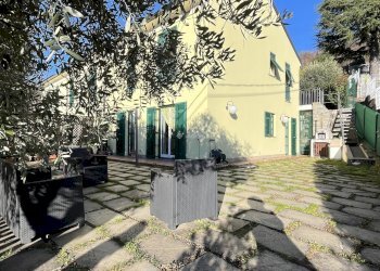 Townhouse Via Aimone Martini, Genova - photo 2