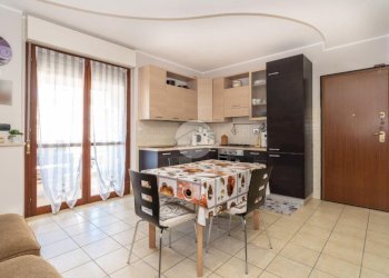 Bilocale Via alle Fabbriche, Caselle Torinese - foto 1