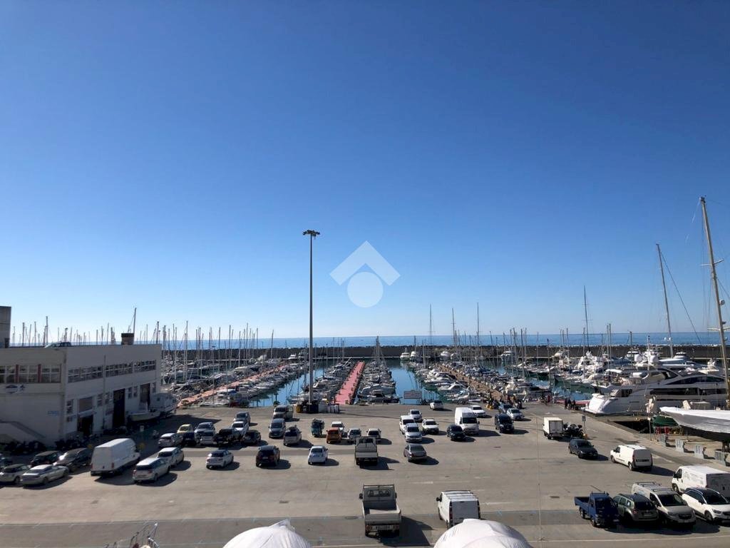 Four-room apartment Via Dei Devoto, Lavagna - photo 1