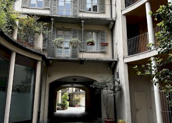 Interno Palazzo - Trilocale via San Massimo, 45, Torino (zona Centro) - foto 2