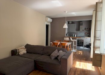 Soggiorno - Trilocale via San Massimo, 45, Torino (zona Centro) - foto 3