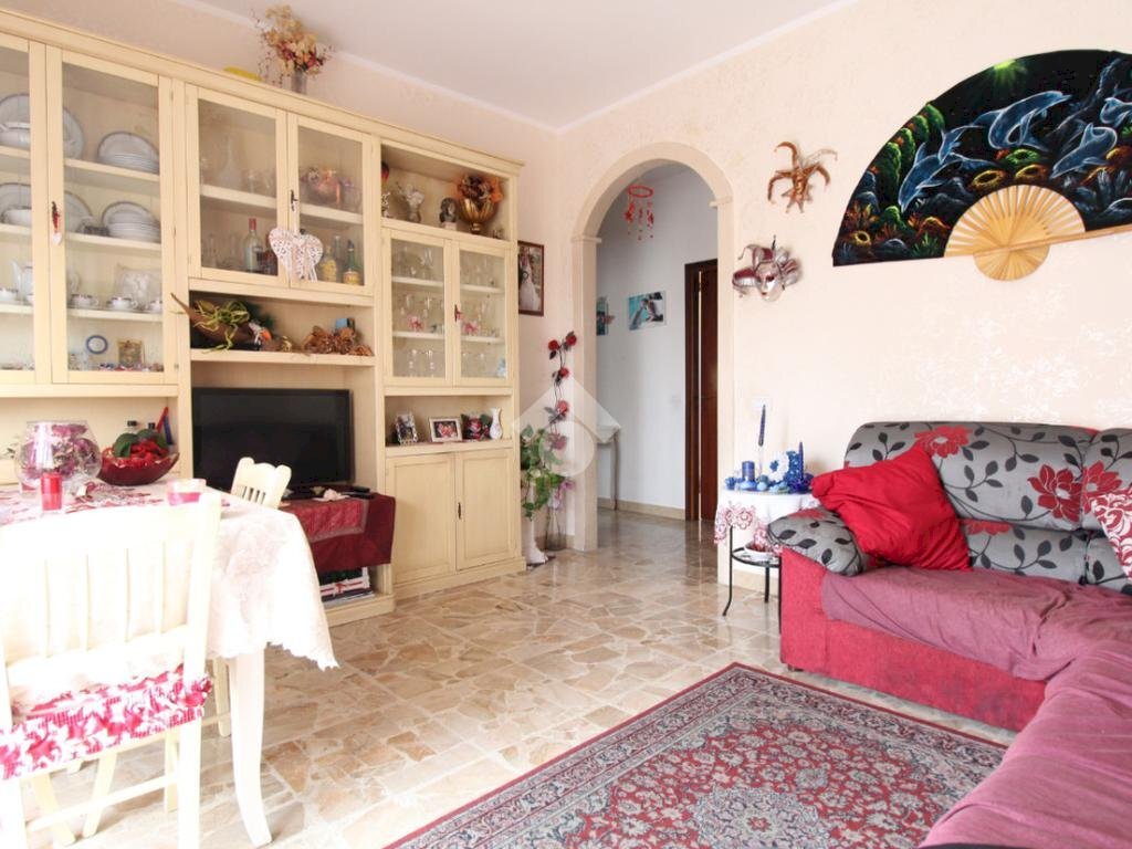 Four-room apartment Via Canale, Casalgrande - photo 3
