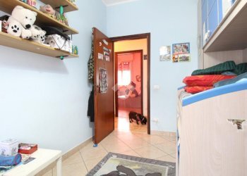 Four-room apartment Via Canale, Casalgrande - photo 12