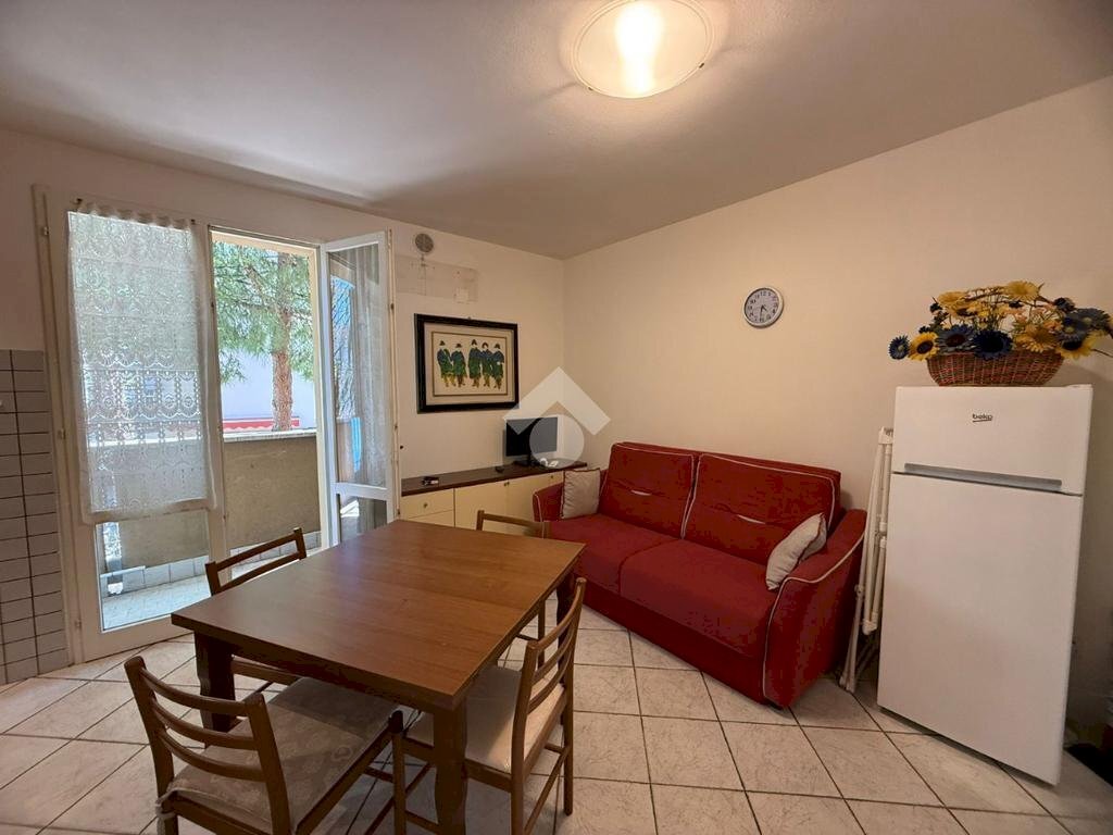 Bilocale Viale Leopardi, Riccione - foto 1