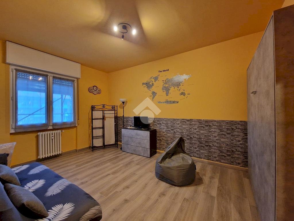 One-room apartment Via zurigo, Milano (neighborhood Inganni) - photo 1
