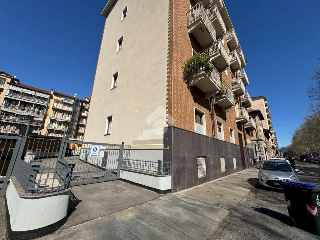 Box Corso Duca Degli Abruzzi, Torino (zona Crocetta) - foto 1