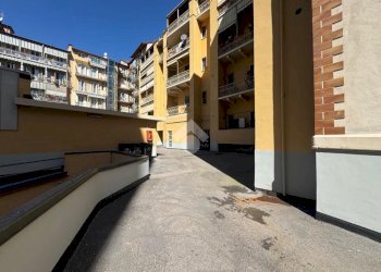 Box Corso Duca Degli Abruzzi, Torino (zona Crocetta) - foto 8