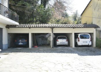 Box Str. del Bellardo, Torino (zona Madonna del Pilone) - foto 3