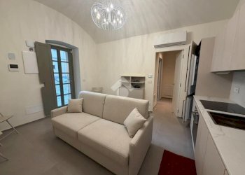 One-room apartment Via S. Francesco da Paola, Torino (neighborhood Centro) - photo 4