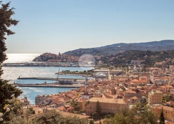 Quadrilocale Salita san martino, Imperia - foto 10