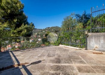 Quadrilocale Salita san martino, Imperia - foto 29