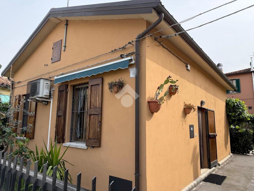 Villa Via Piana, Bologna (neighborhood San Donato) - photo 1