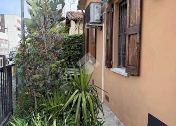 Villa Via Piana, Bologna (neighborhood San Donato) - photo 2