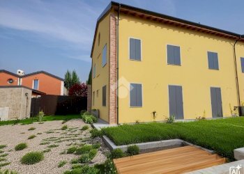 Porzione di casa Strada Ugozzolo, Parma (zona Paradigna) - foto 2