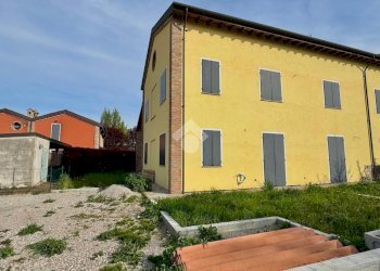 Porzione di casa Strada Ugozzolo, Parma (zona Paradigna) - foto 5