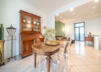 Three-room apartment Viale delle Rimembranze, Parma (neighborhood Cittadella) - photo 8