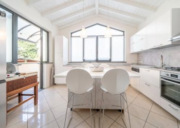 Three-room apartment Viale delle Rimembranze, Parma (neighborhood Cittadella) - photo 12