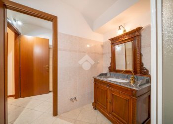 Three-room apartment Viale delle Rimembranze, Parma (neighborhood Cittadella) - photo 20