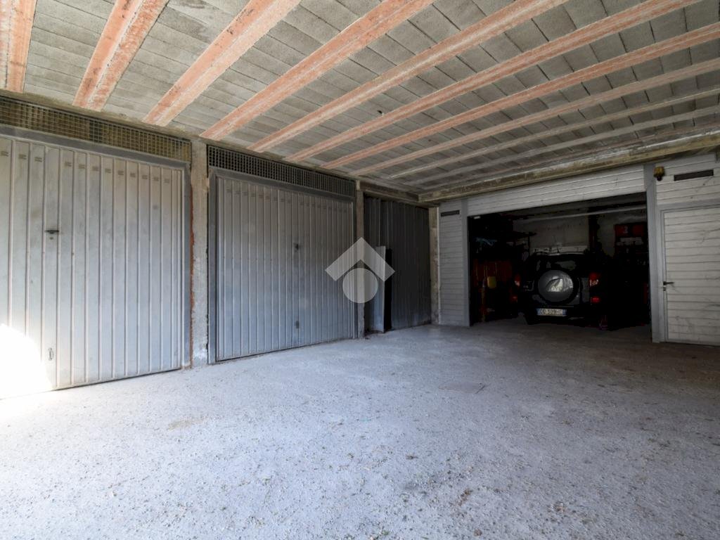 Box Rue de la Gare, Chatillon - foto 2